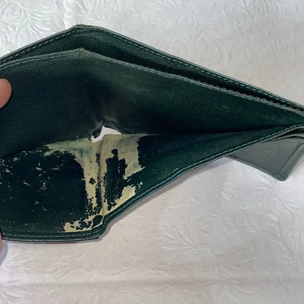 Authentic Men’s Louis Vuitton Green Leather Wallet